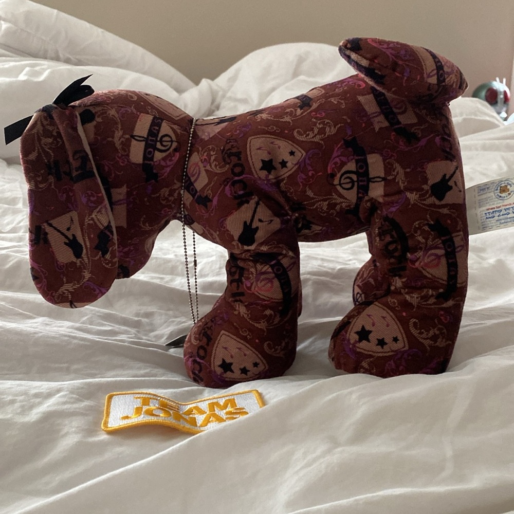 Build-A-Bear Jonas Brothers Dog & Team Jonas Patch - Picture 2 of 7